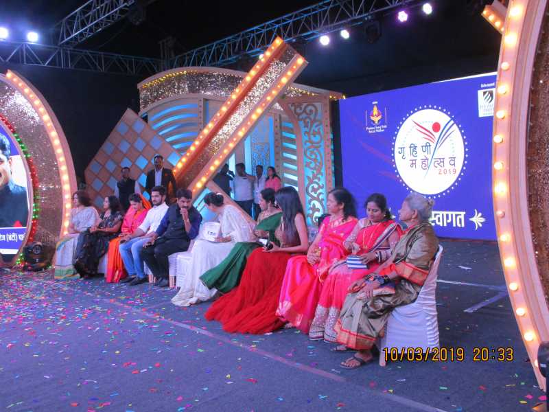 माननीय R.Y. Deshpande ! वसुधा चिवटे!