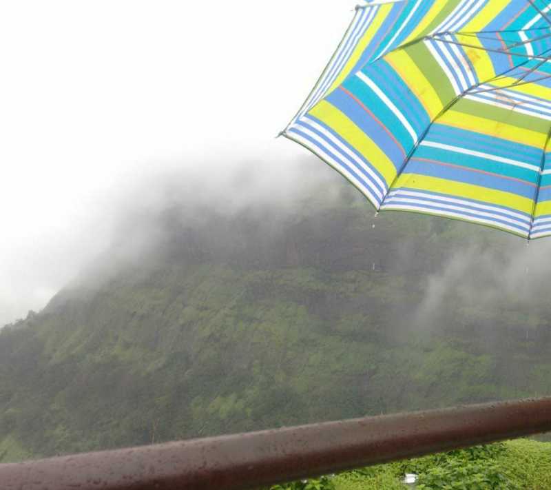 (U)mbrella #AtoZChallenge | Expressions!