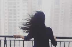 Vardah - Cyclone rips Chennai apart! 