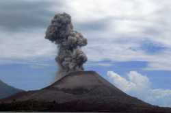  ’Volcano’ tsunami kills at least 43 in Indonesia