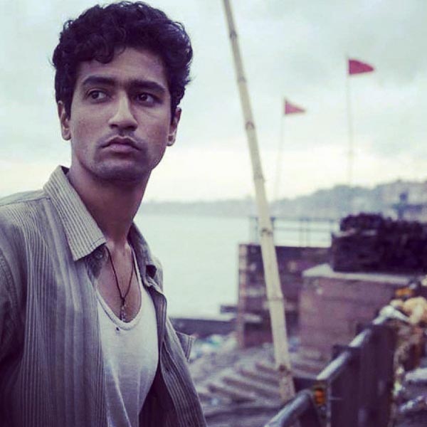 “साला ये दुख काहे कम नहीं होता” - Wanderer Wordweaver Woman