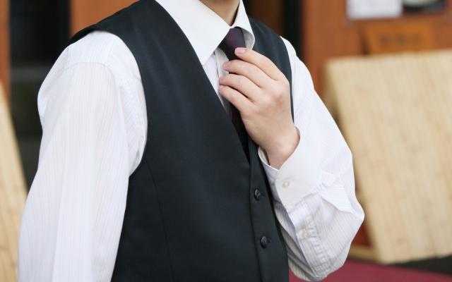 お客様からキャバ嬢たちへのプレゼント！ボーイの対応は？- クリスマス直前！イベント期間中のキャバクラで働くボーイに密着┃feliz Navidad 2016