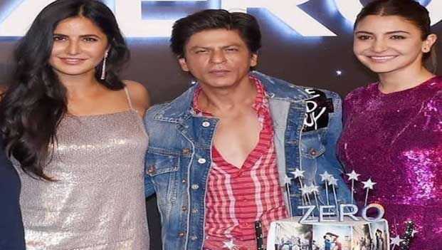 जब शाहरुख़( Shahrukh Khan ) ने उतरवाया कटरीना का जैकेट - फाडू पोस्ट