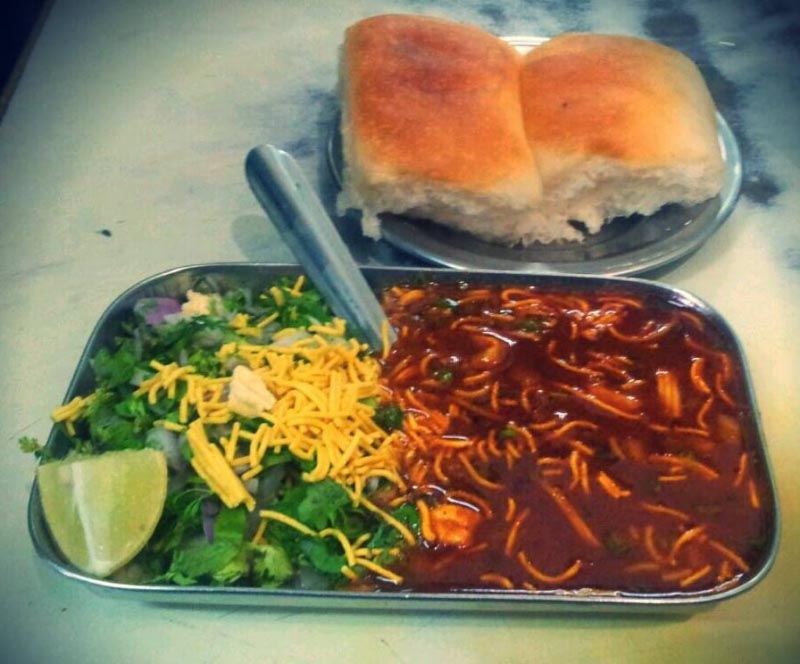 10 Mouth Watering Pune Food You Must Try | FoodieBliss