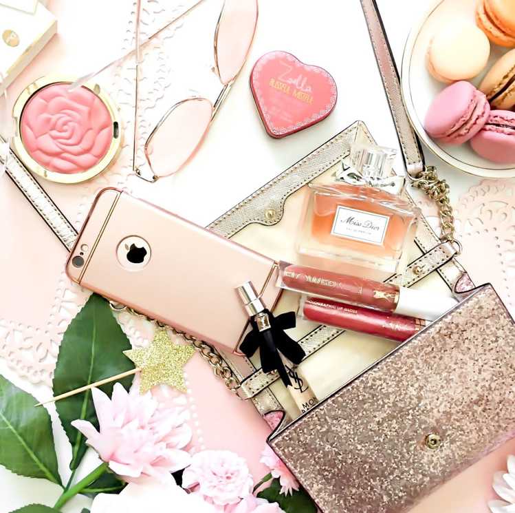 10 Personal Finance Tips For Managing Money When Traveling