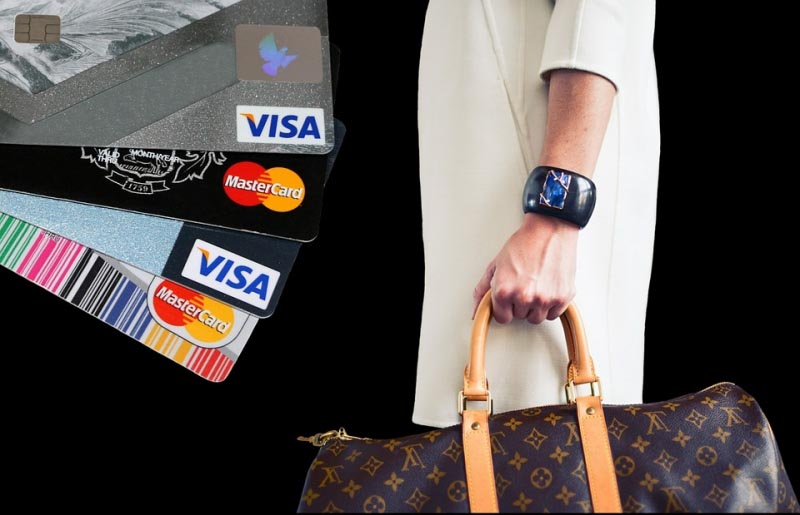 10 Times When You Shouldn’t Use Your Credit Card