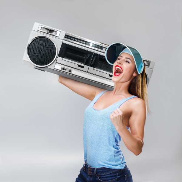 10 Tips For Purchasing The Best Boombox For 2018 - SoundSpare