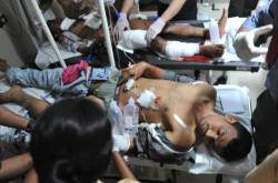 10 killed, 50 injured in hyderabad serial bomb blasts