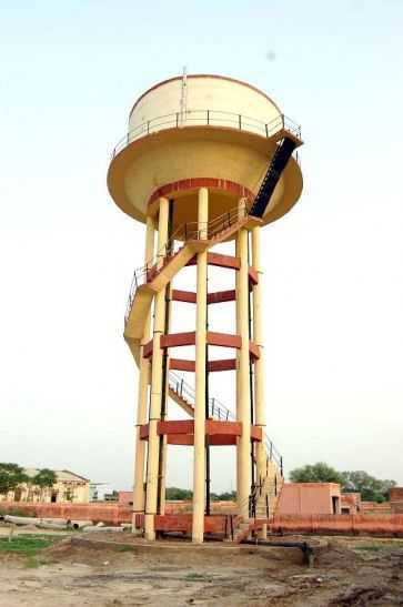 11 करोड़ से ‘अमृत’ बुझाएगी फतेहपुर जनपद की प्यास, पिछड़े इलाकों में पांच नलकूप और ओवरहेडटैंक स्थापित करने का हुआ फैसला