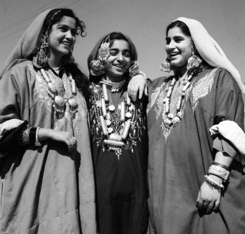 12 Authentic Kashmiri Crafts That Will Beautify Your Lifestyle - Crimson April Blog