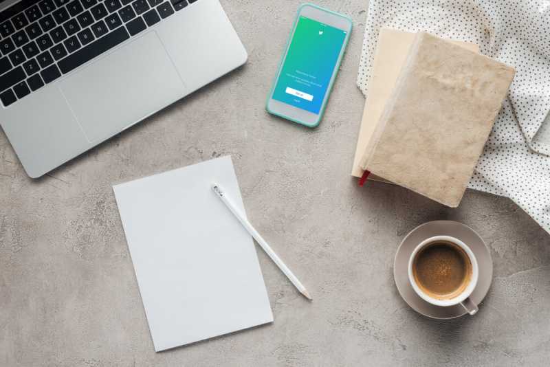 17 Best Twitter Accounts To Follow For Entrepreneurs