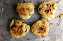 2013 Buttered Rum, Mulled Wine & 2014 Scones - Guest Post by Ak