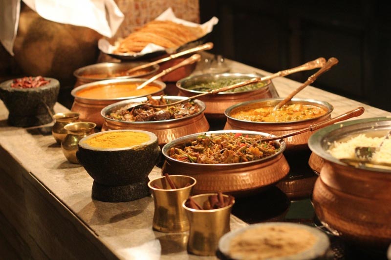 30 Traditional Indian Dishes To Try If You Are A Foodie Traveller