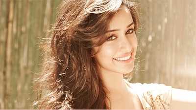 49+ Shraddha Kapoor Images Download For Wallpaper & Mobile