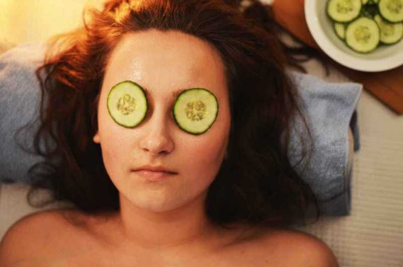 5 Best Fruit Face Packs For Anti-Aging To Look Younger And Beautiful