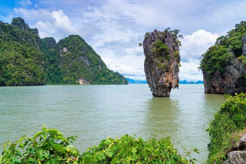 5 Best Places To Visit Near Thailand - RJ Heart & Soul