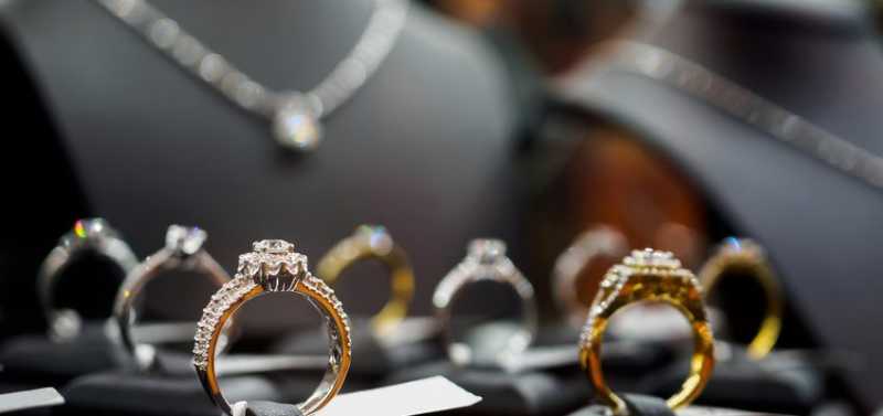 5 Best Tips To Select Your Engagement Ring - Based On Your Personality