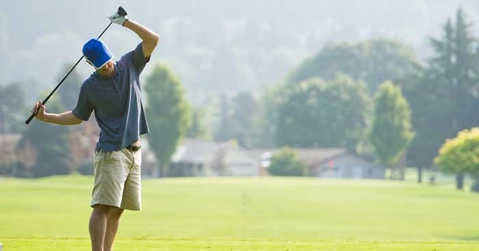 5 Essential Stretches To Prep You For The Links