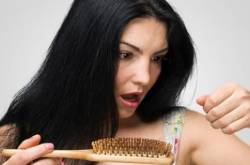 5 Natural And Effective Ways To Prevent Hair Fall During Pregnancy - Perfect Hair Guide
