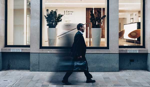 5 Reasons Why People Leave Your Blog • Cariblogger.com