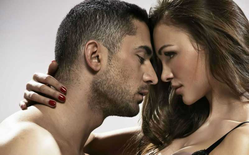 5 Sexy Things That Scorpion Women Do That Men Can
