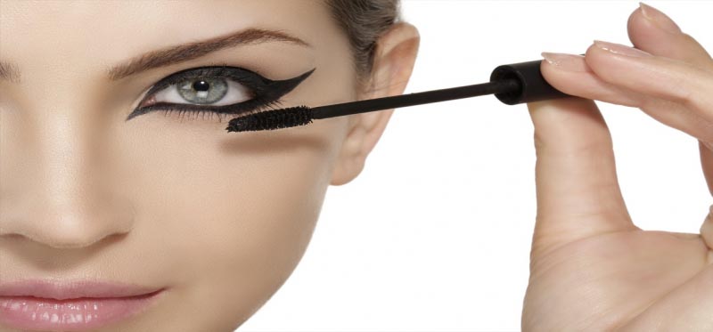 5 Unexpected And Different Uses Of Mascara