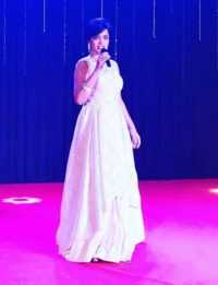 6 Best Ladies Sangeet Anchoring Scripts : London Thumakda - InsaneEye