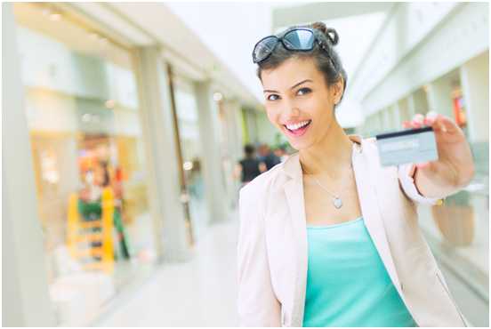 6 Things To Consider When Using Credit Cards While Travelling Overseas