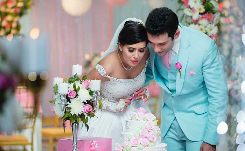 6 Tips You Should Follow While Choosing A Designer Wedding Cake -