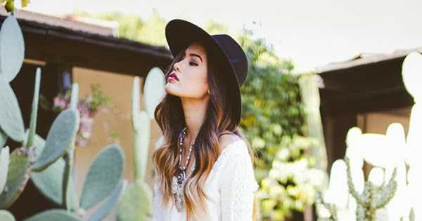 7 Hot Outfit Ideas With Corsets Thigh High Stockings: Back To The 90s