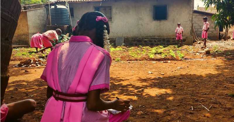 80 School Kids In 2 Maharashtra Villages Turn Organic Farmers #WATWB