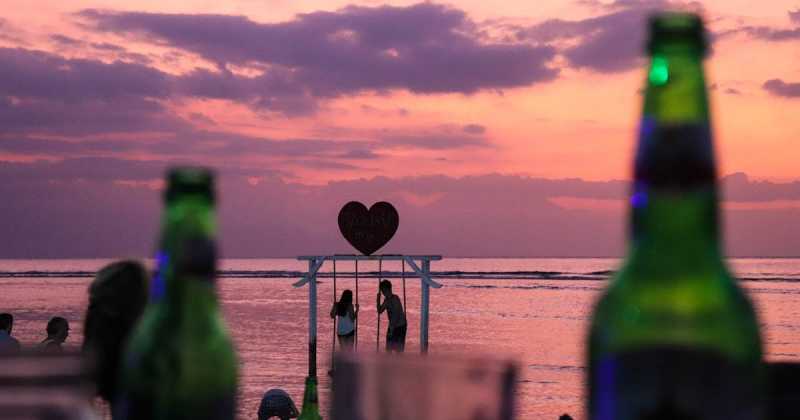 A 25 Day Blind Date Across Malaysia & Indonesia