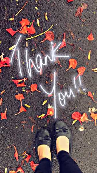 A GIRL WITH A THANK YOU NOTE!!