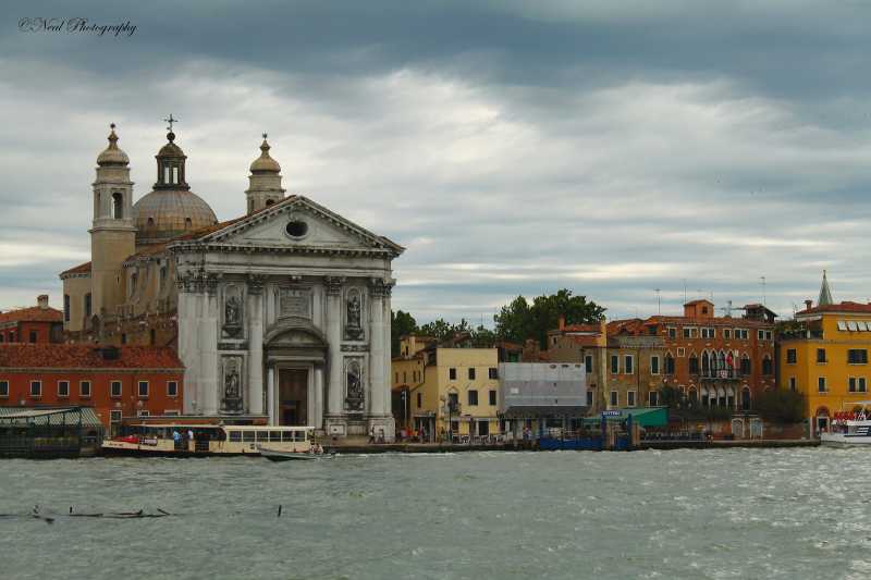 A Glimpse Of Venice