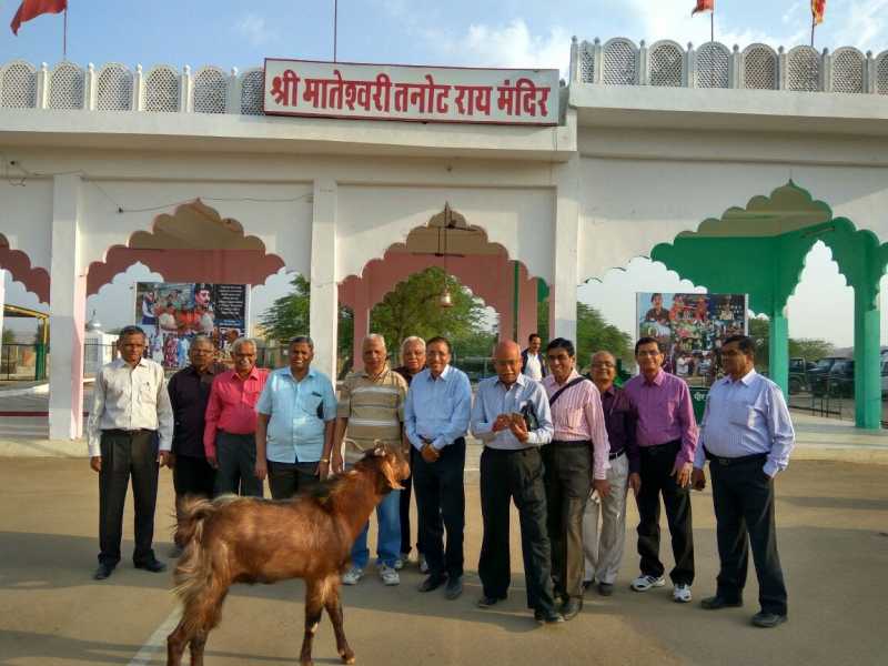 A TEMPLE VISIT IN PAKISTAN BORDER