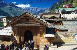 A Trip to Manali - Vashisht Temple & Club House