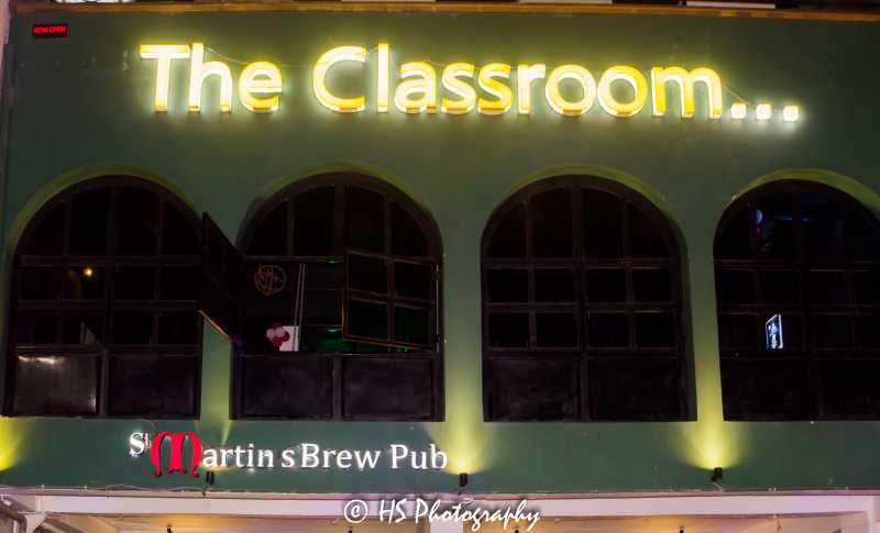 A Trip To The Memory Lane : THE CLASSROOM🎓👩🏻‍🏫