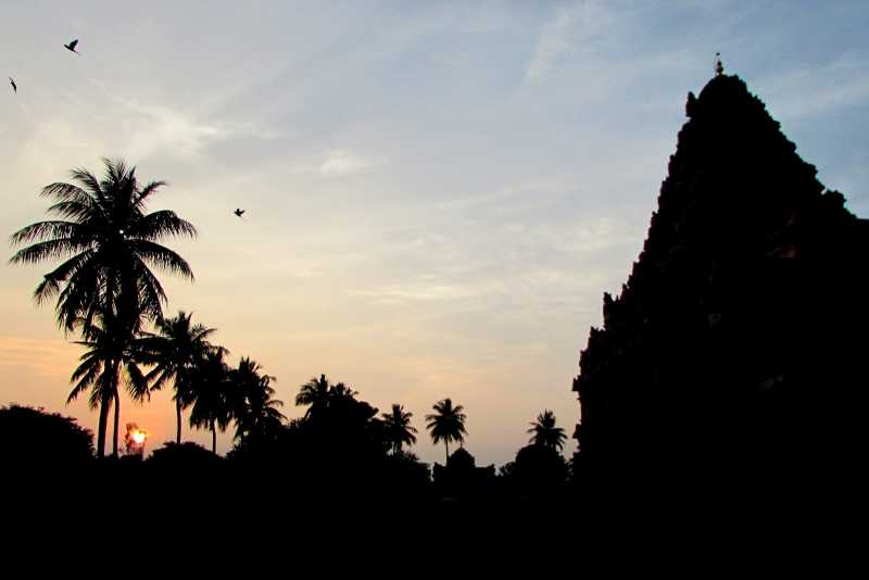 A Visit To The Great Living Chola Temples!