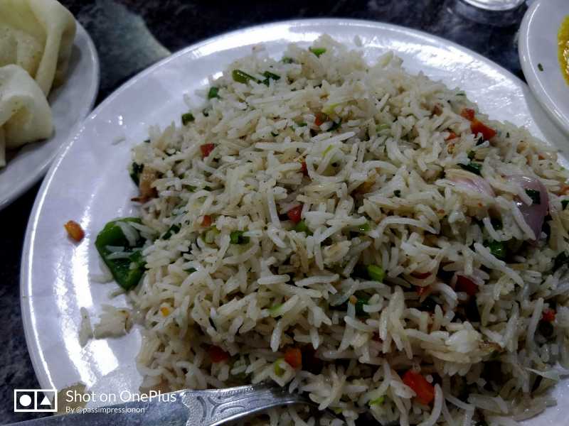 A Food Nomad In The Streets Of Elliot Rd, Kolkata| Travelogue - City Of Joy
