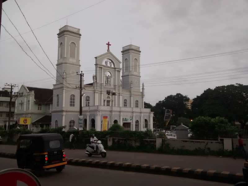 A Walk Down Mangalore’s Hampankatta Market And Some Good Eats.