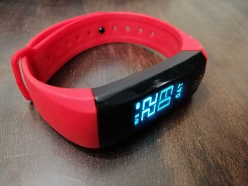 AQFIT M2 Smart Fitness Band Full Review - TechnoFall