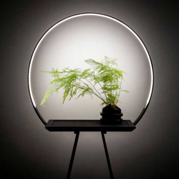 AU 34 Halo Light Planter By Massimo Cappella