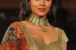 Actress Shreya sexy hot pics