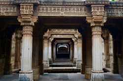 Adalaj Stepwell Travel Blog- The Tropical Moon