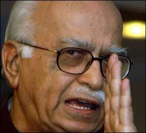 Advani Challenges PM To TV Debate