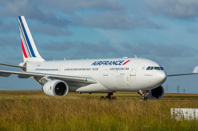 Air France To Operate A330s With New Cabins To Bengaluru And Delhi - Live From A Lounge
