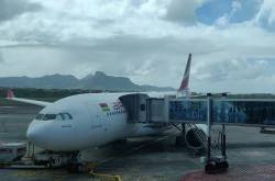 Air Mauritius: Flying Miles without Smiles - Indian Food Freak