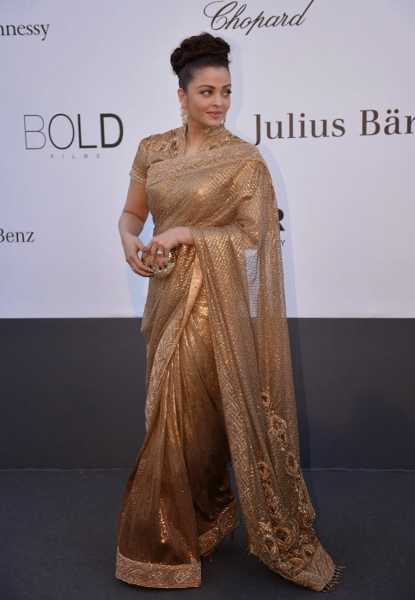 Aishwarya Rai Bollywood Golden Replica Sari