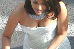 Aishwarya Rai Hottest Picture Clicked by her Fan