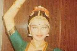 Aishwarya rai ,chidhood pics...